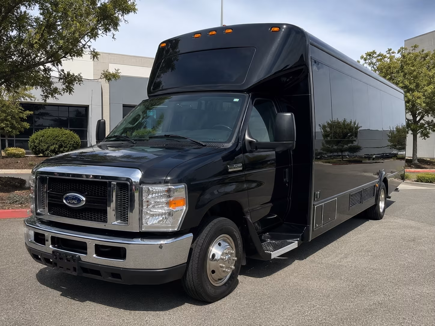 overland park bus rentals